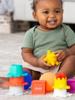 Coffret Balles, Cubes Et Gobelets Infantino Multicolore - Infantino -Magasin De Jouets coffret balles cubes et gobelets infantino 3