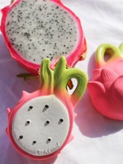 Fushia Le Fruit Du Dragon - OLI & CAROL Rose - Oli Et Carol -Magasin De Jouets fushia le fruit du dragon oli carol 4