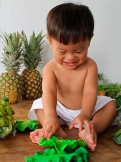 Jouet De Dentition Kendall La Feuille De Chou - OLI & CAROL Vert - Oli Et Carol -Magasin De Jouets jouet de dentition kendall la feuille de chou oli carol 3