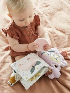 Livre D'activités En Gaze De Coton DOUCE PROVENCE Violet - Douce Provence - Vertbaudet -Magasin De Jouets livre dactivites en gaze de coton douce provence 4