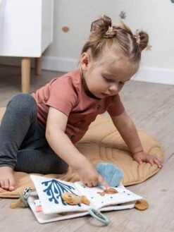 Livre D'Éveil Sea Friends - DONE BY DEER Multicolore - Done By Deer 12 Livre D'Éveil Sea Friends - DONE BY DEER Multicolore - Done By Deer -Magasin De Jouets livre deveil sea friends done by deer 4