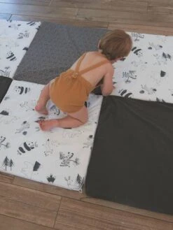 Tapis De Motricité XL Black And White Experience - CANDIDE Blanc - Candide -Magasin De Jouets tapis de motricite xl black and white experience candide 4