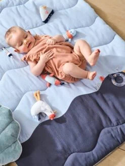 Tapis D'éveil Souple Sans Arche LEON SUR LE PONTON Bleu - Vertbaudet -Magasin De Jouets tapis deveil souple sans arche leon sur le ponton 3